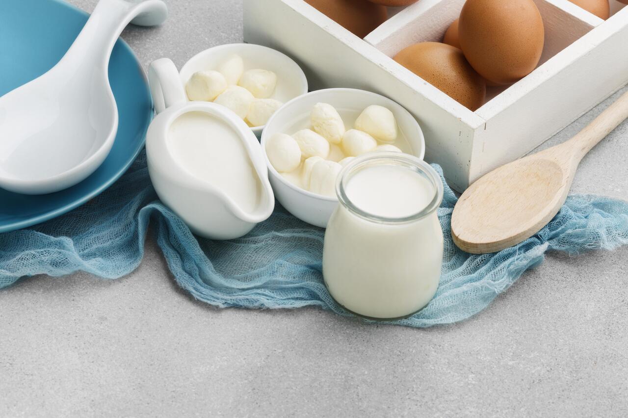 Эксперты советуют убрать из рациона гранолу и йогурты