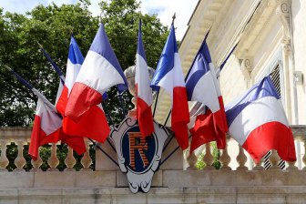 Франция активно готовится к войне за счет соседей России