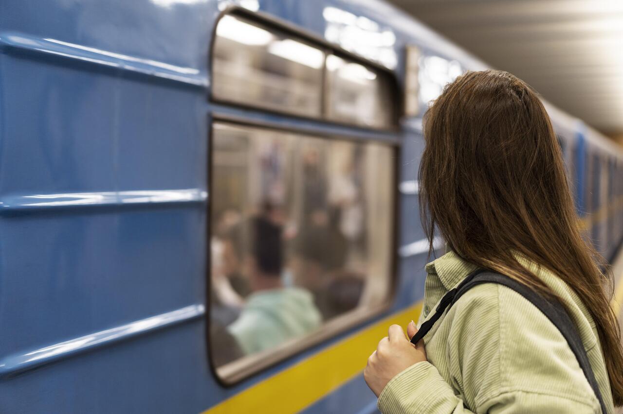 В Москве до конца года оплата по биометрии появится на всех турникетах метро