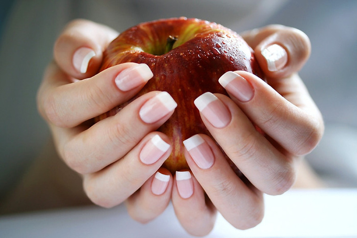 Недостаток каких витаминов приводит к ломкости ногтей, как предотвратить катастрофу